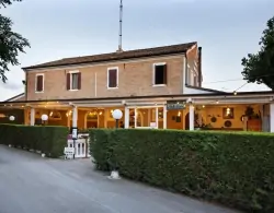 Restauracja na zewnątrz, Camping Classe Village, Lido di Dante, Ravenna (RA), Włochy