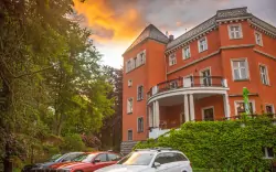 Historyczny budynek, Hotel Pałac Paulinum ***, Jelenia Góra, Polska