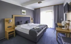 Morawy Południowe: Hustopeče przy sadach migdałowych w Hotelu Rustikal *** ze śniadaniem lub obiadokolacją + degustacja wina
