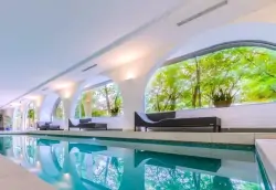 Relaks w zamku 30 km od Wiednia: Baden w 4* Pytloun Schlosshotelu Weikersdorf z obiadokolacją i wellness