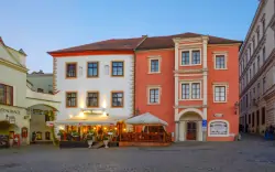 Czeski Krumlov: Pobyt w centrum luksusowego Hotelu Grand **** ze śniadaniem lub obiadokolacją i Prosecco