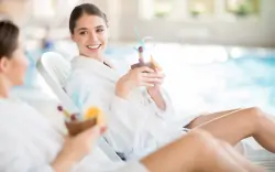 Pobyt w Karlowych Warach z aż 4 zabiegami: Spa Hotel Schlosspark **** z obiadokolacją, basenem, sauną i fitnes