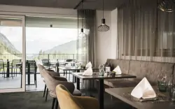 Restauracja, Hotel Schölzhorn ***, Racines, Włochy