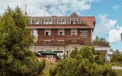 Karkonosze: Relax w centrum Harrachova w Hotelu SPA Bílý Hořec *** z nieograniczonym wellness + obiadokolacja