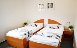 Pokoje dwuosobowe, S-centrum Benešov ***