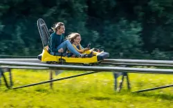 Zabawa na torze bobslejowym, Hotel Obří Sud Javorník