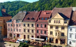 Pobyt tylko 120 m od zamku Loket w Pensjonacie Atmosféra *** ze śniadaniem/obiadokolacją i welcome drinkiem 