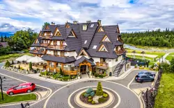 Tatry: Białka Tatrzańska w Hotelu Burkaty *** ze śniadaniami lub obiadokolacją i wellness z saunami  