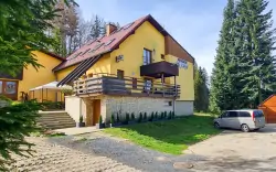 Beskydy u Pusteven: Pensjonat Na Lůkách z obiadokolacją, sauną, beczką do kąpieli + bilard, plac zabaw