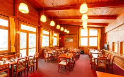 Restauracja, schronisko górskie Smrekovica, Wielka Fatra