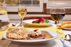 Restauracja, Zamek Křtiny w pobliżu Morawskiego Krasu