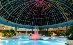 Lipsk: Relaks dla całej rodziny w aquaparku Sachsen Therme z światem saun (3 500 m²) + zakwaterowanie