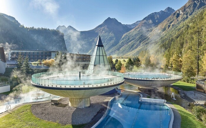 Luksusowy pobyt wellness w Tyrolu: Hotel Aqua Dome ****+ z obiadokolacją, łaźniami termalnymi i atrakcje