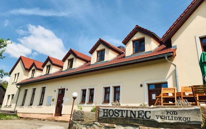 Pobyt w pobliżu Zoo Dvur Kralove w pensjonacie Pod Vyhlídkou ze śniadaniem, infra sauną i butelką wina 