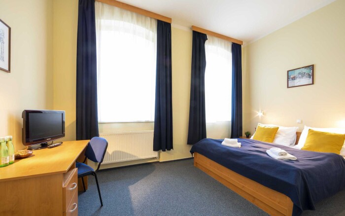 Terezín: Pobyt w Parkhotel Terezín *** z obiadokolacją oraz bilet na zwiedzanie fortyfikacji i podziemi