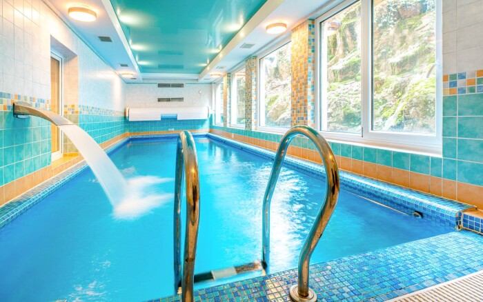 Karlowe Wary w Spa Hotel Schlosspark **** z obiadokolacją, centrum wellness z basenem i aż do 4 procedur