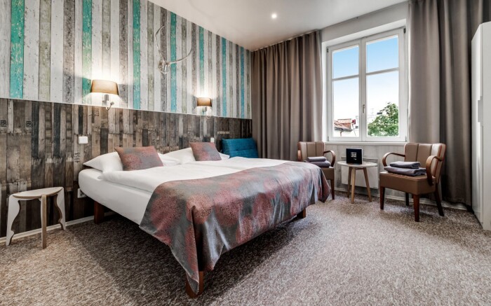 Praga w centrum w Royal Court Hotel *** (dawny dwór królewski) z pysznym bufetem śniadaniowym 