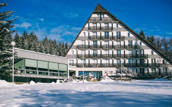 Vysočina w pobliżu OChK Žďárské szczyty i Vysočina Arena w Hotelu SKI *** z wellness + obiadokolacja