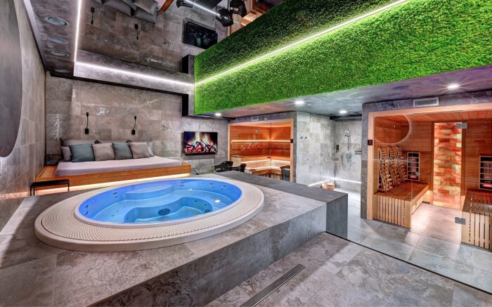 Liberec z widokiem na Ještěd: Luksusowy Wellness Hotel Fénix *** ze śniadaniem, masażem i prywatnym Nordic SPA
