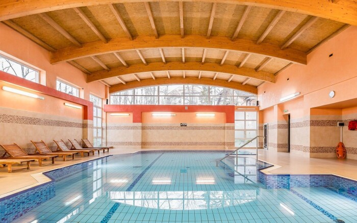 Kudowa-Zdrój Spa w Hotelu Kudowa **** z nielimitowanym wellness, jacuzzi, basenem i śniadanie/obiadokolacja