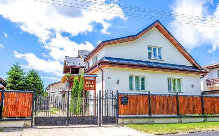 Tatry Wysokie blisko atrakcji w Willi Hana ze śniadaniem lub obiadokolacją i zniżką do Aquacity Poprad