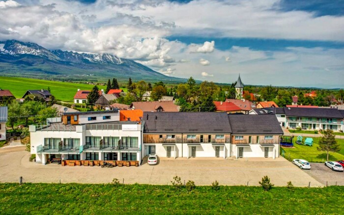 Tatry Wysokie w Pensjonacie Čerešňový sad ze śniadaniem i wellness + wypożyczalnia sprzętu sportowego + zniżki