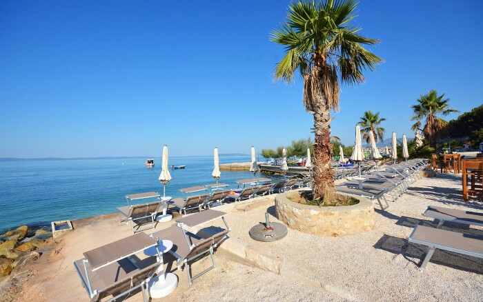 Chorwacja: Split tuż przy prywatnej plaży w Hotelu Jona Split **** ze śniadaniem, basenem, sauną i siłownią