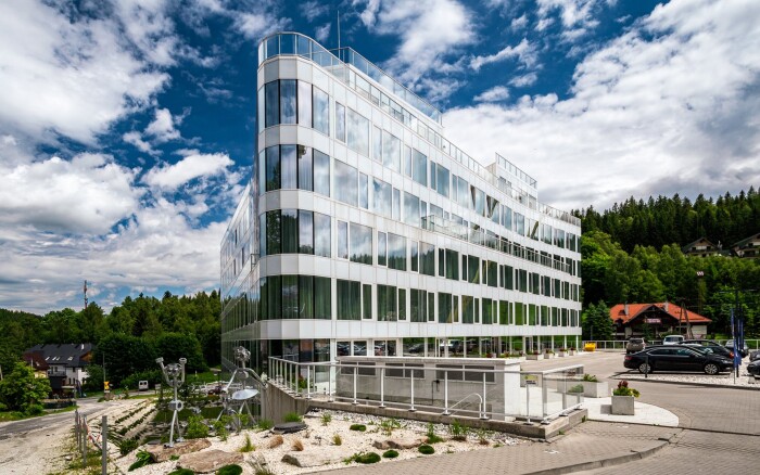 Czarna Góra Resort w Aparthotel Biała Perła – Czarna Góra ze śniadaniem i fitness + wstęp do centrum wellness