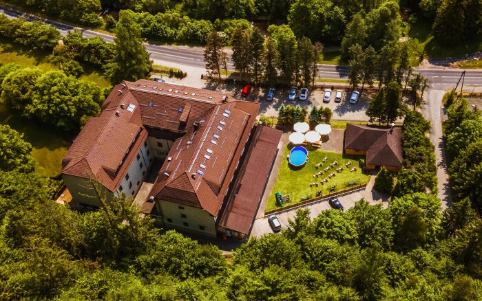 Beskidy blisko czeskiej granicy w Hotelu Vestina *** ze śniadaniami/obiadokolacją i wellness + atrakcje