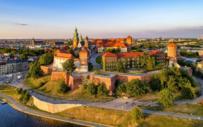 Centrum Krakowa w Aparthotel Rakowicka Residence **** ze śniadaniem w formie bufetu i wstęp do aquaparku
