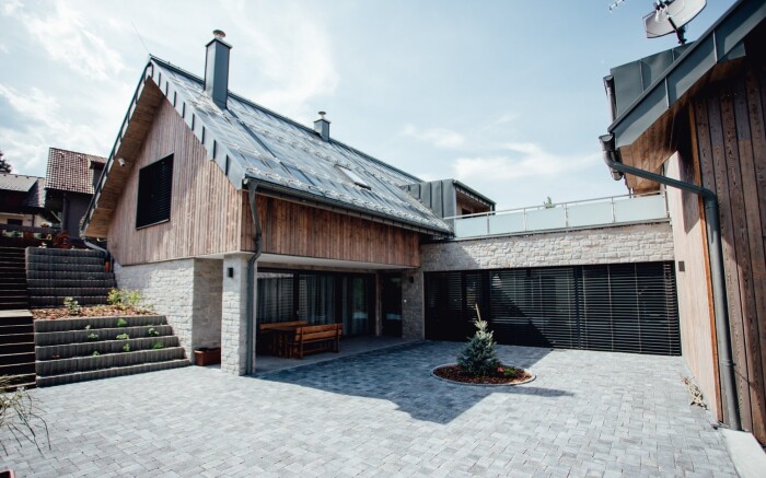 Niskie Tatry blisko Jaskiń Demianowskich w nowoczesnych apartamentach BudinSKI Apartments & Wellness z jacuzzi