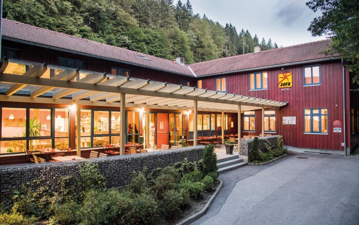 Wakacje w Styrii, Austria w JUFA Hotel Bruck an der Mur *** z obiadokolacji i leśnym wellness + plac zabaw