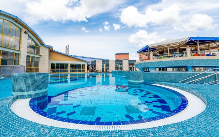 Wakacje bezpośrednio w strefie spa: Park Inn by Radisson Sárvár ****+ z all inclusive i basenami termalnymi