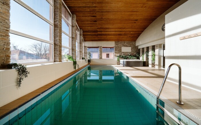 Węgry: Győr łaźnie w Hotelu Garzon Pláza **** ze śniadaniem i wellness (basen, jacuzzi, sauna)