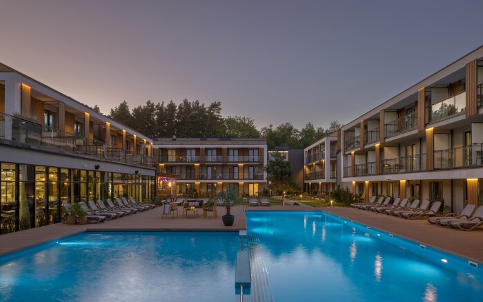 Bałtyk kilka kroków od plaży: Saltic Resort & Spa Grzybowo ze śniadaniami + baseny, sauny i jacuzzi