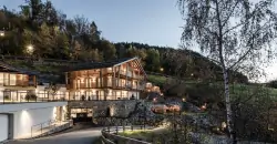 Presulis Hideaway Apartments & Restaurant, Fiè allo Sciliar, Dolomity, Włochy