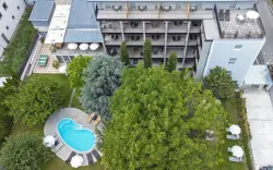 Basen zewnętrzny, Parkhotel Zur Linde ****, Schlanders