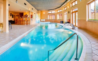 Liptów w pobliżu Wysokich i Niskich Tatr: 3* Sojka Resort ze śniadaniem/obiadokolacją + baseny, 4 rodzaje saun