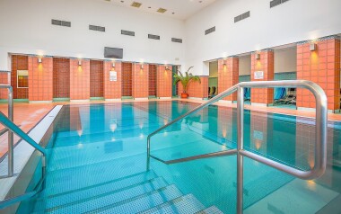 Turčianskie Teplice: Pobyt w Hotelu Rezident *** z obiadokolacją, wstępem do Spa & Aquaparku + 4 zabiegi