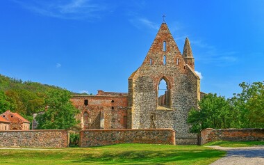 Ivančice koło Brna, zamku Oslavany i klasztoru Rosa coeli w Penzionie U Brázdů ze śniadaniem 