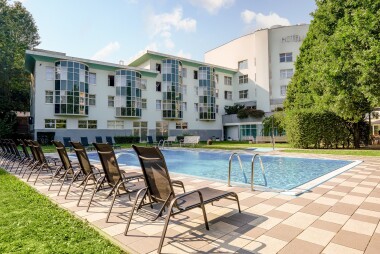 Morawy: Przerów w Hotelu JANA Congress & Wellness ze śniadaniem/obiadokolacją i wellness (basen, jacuzzi)