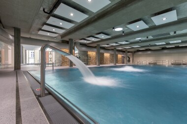 Teplice: Rezydencja Fontána ze śniadaniem i renomowanym centrum wellness i fitness + wstęp do term i zniżki 