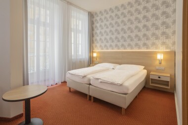 Pokoje, Hotel Flora ***, Mariańskie Łaźnie