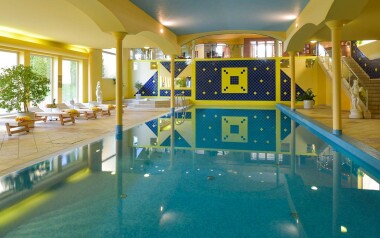 Pobyt w Westfield Chodov w Top Hotel Praga **** z obiadokolacją w formie bufetu, wellness + fitness