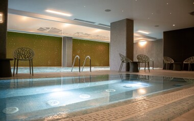 Stylowy RM Hotel Wellness & Congress **** w pobliżu Bojnic z obiadokolacją, strefą wellness i fitness