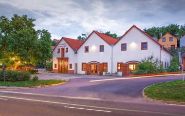 Południowe Morawy w Pensjonacie i winiarni Dobrovolný ze śniadaniem lub obiadokolacją, winem + degustacja