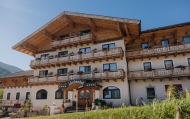 Karyntia w ekologicznym Hotelu Lärchenhof **** z pełnym wyżywieniem plus, panoramicznym wellness 