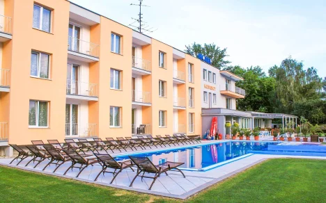 Hotel Korekt ***, Banka, Słowacja