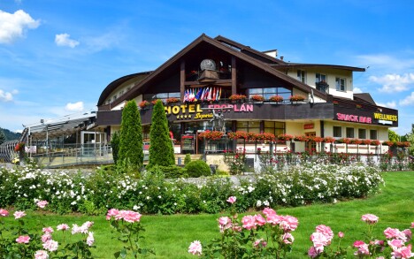 Wellness Hotel Eroplán ****, Roznov pod Radhostem, Beskidy