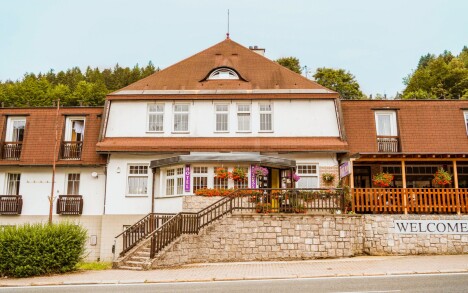 Budynek, Hotel Prom ***, Karkonosze